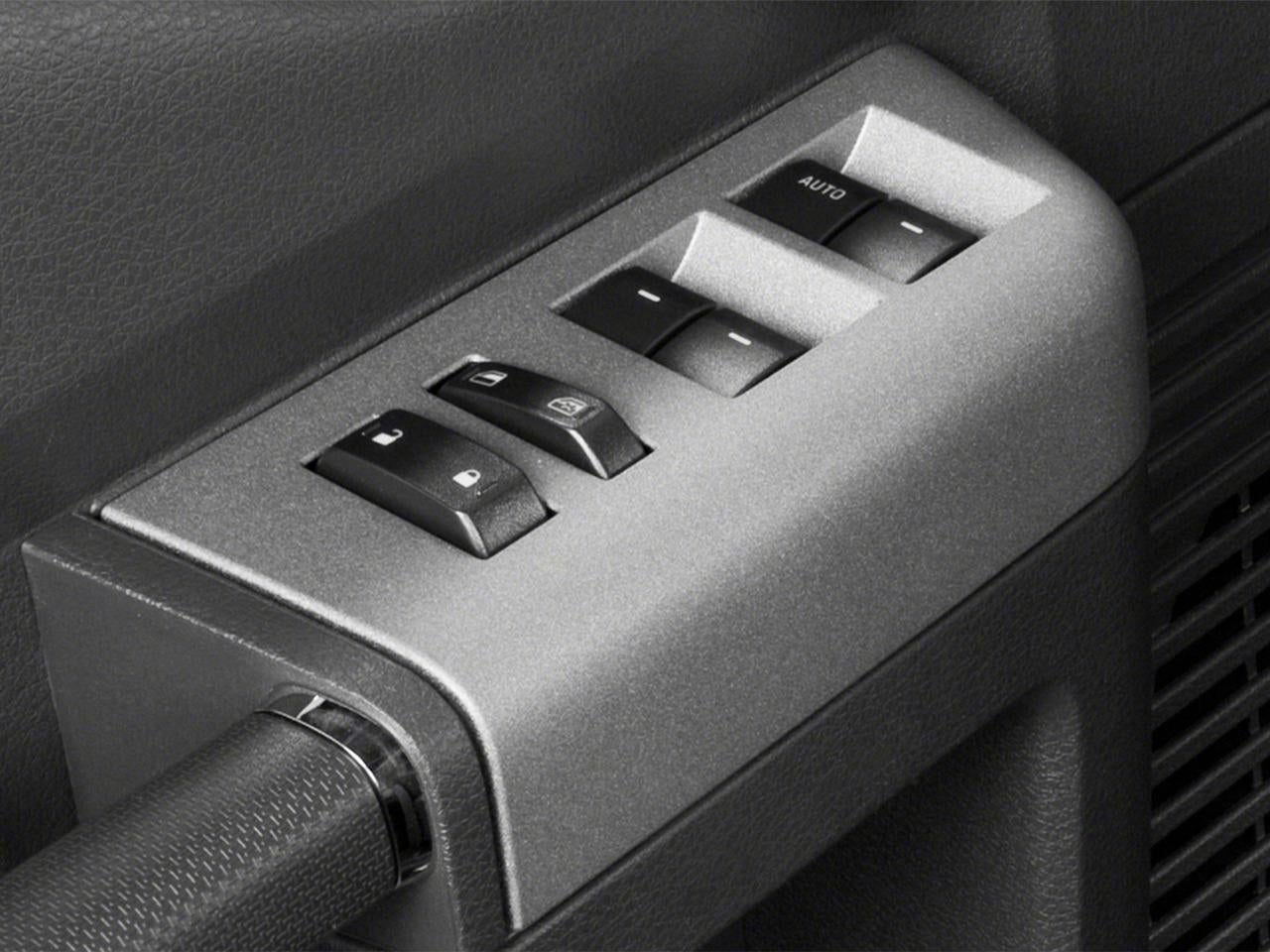 2016 Ford Super Duty F-250 SRW 4WD Crew Cab 6-3/4 Ft Box XLT