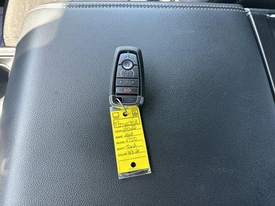 2022 Ford F-150 XL 4WD SuperCrew 5.5' Box