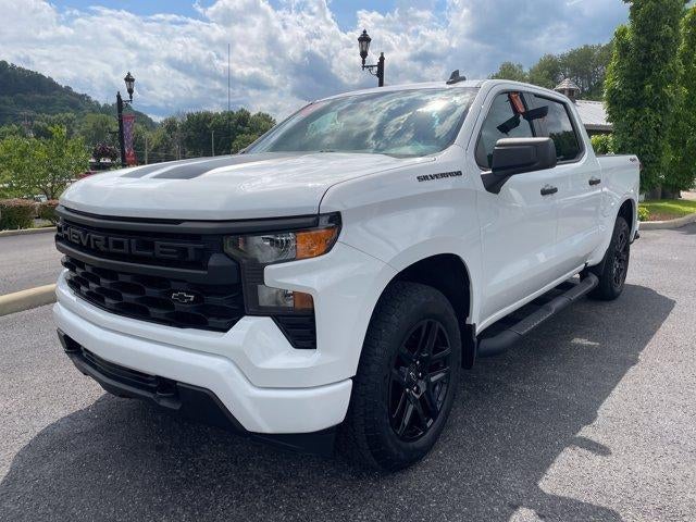 2023 Chevrolet Silverado 1500 Crew Cab Short Box 4-Wheel Drive Custom
