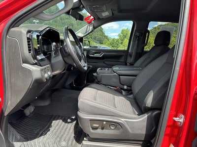 2023 Chevrolet Silverado 1500 Crew Cab Short Box 4-Wheel Drive LT 2FL