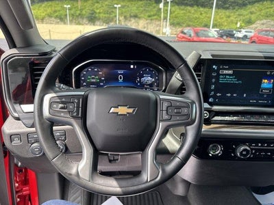2023 Chevrolet Silverado 1500 Crew Cab Short Box 4-Wheel Drive LT 2FL