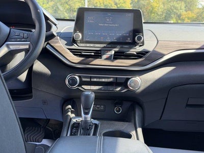 2025 Nissan Altima SV FWD
