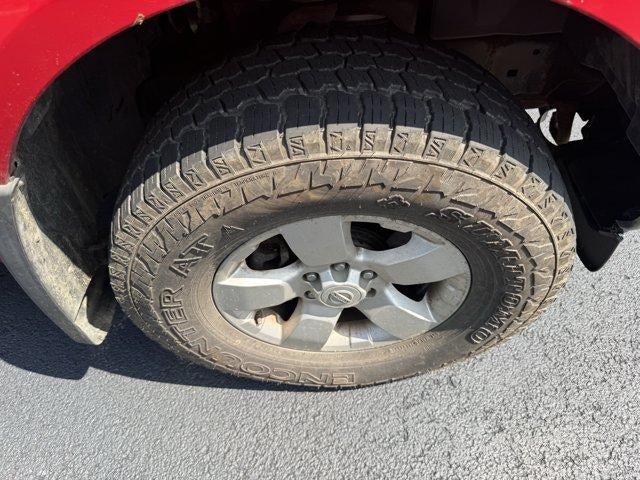 2011 Nissan Frontier 4WD Crew Cab SWB Auto SV