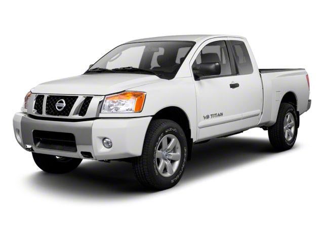 2010 Nissan Titan 4WD King Cab Short Bed SE
