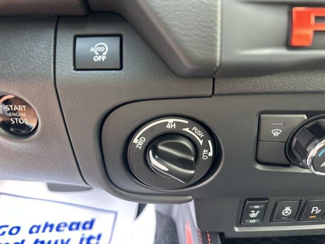 2026 Nissan Frontier Crew Cab 4x4 PRO-4X