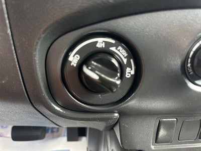 2023 Nissan Frontier Crew Cab 4x4 SV Auto