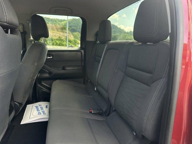 2023 Nissan Frontier Crew Cab 4x4 SV Auto