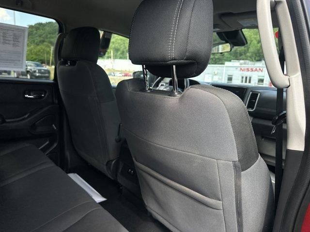 2023 Nissan Frontier Crew Cab 4x4 SV Auto