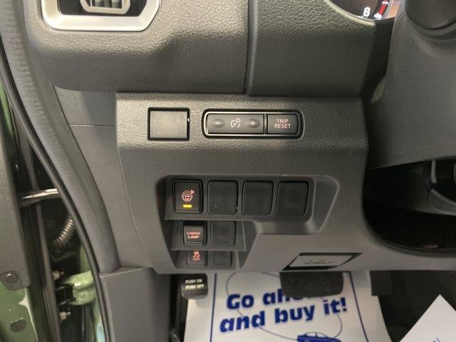 2026 Nissan Frontier Crew Cab 4x4 SV