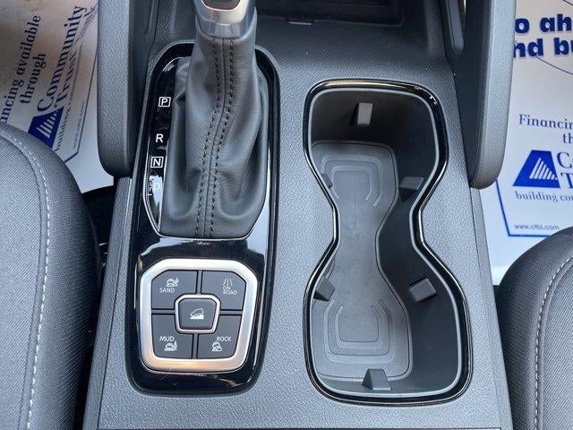 2026 Nissan Frontier Crew Cab 4x4 SV