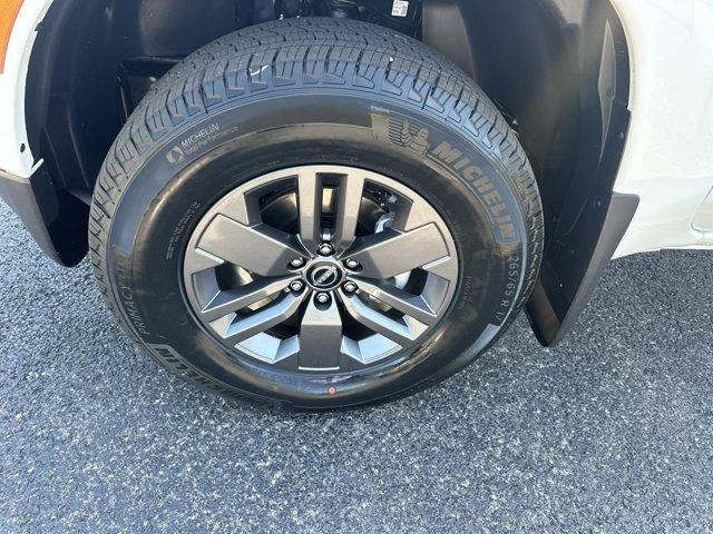 2026 Nissan Frontier Crew Cab 4x4 SV