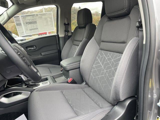 2026 Nissan Frontier Crew Cab 4x4 SV