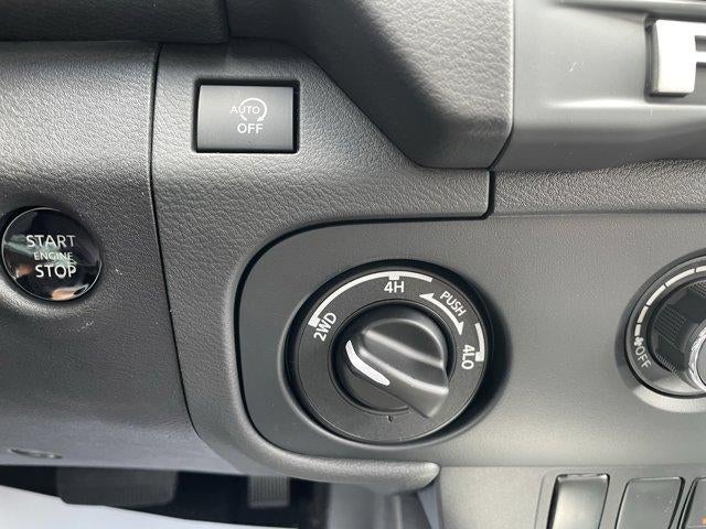2026 Nissan Frontier Crew Cab 4x4 SV