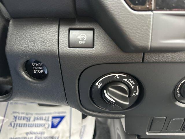 2026 Nissan Frontier Crew Cab 4x4 SV