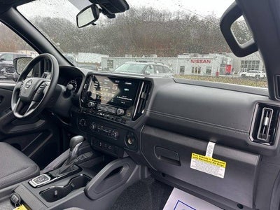 2026 Nissan Frontier Crew Cab 4x4 SV