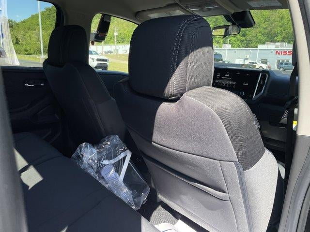 2026 Nissan Frontier Crew Cab 4x4 SV