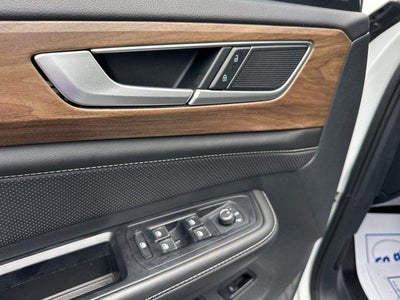 2025 Volkswagen Atlas 2.0T SE w/Technology FWD