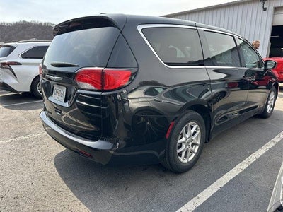 2024 Chrysler Voyager LX FWD