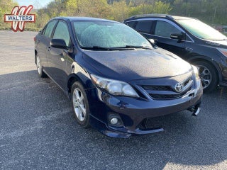 2013 Toyota Corolla 4dr Sdn Auto S (Natl)
