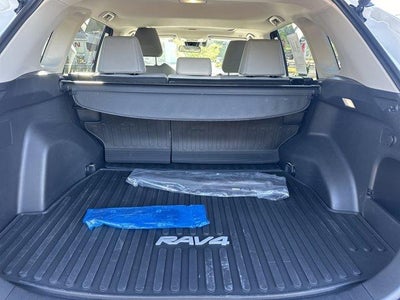 2025 Toyota RAV4 XLE Premium AWD (Natl)