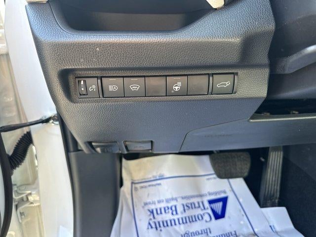 2025 Toyota RAV4 XLE Premium AWD (Natl)