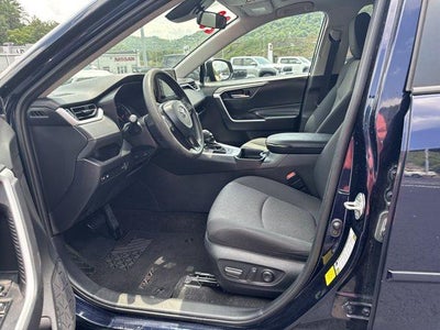 2020 Toyota RAV4 XLE FWD (GS)