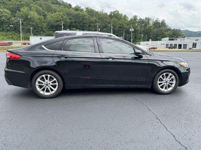 2020 Ford Fusion SE FWD