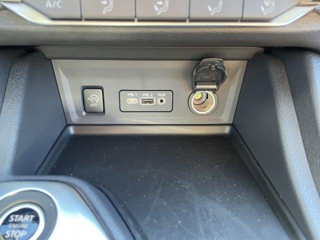 2025 Nissan Sentra SV CVT