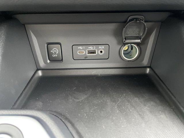 2025 Nissan Sentra SV CVT