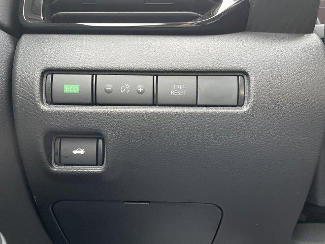 2025 Nissan Sentra SV CVT