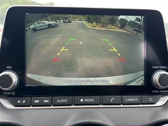 2025 Nissan Sentra SV CVT