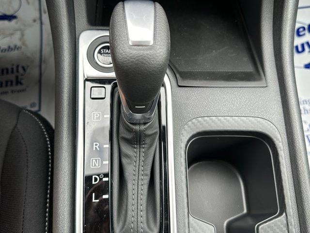 2025 Nissan Sentra SV CVT