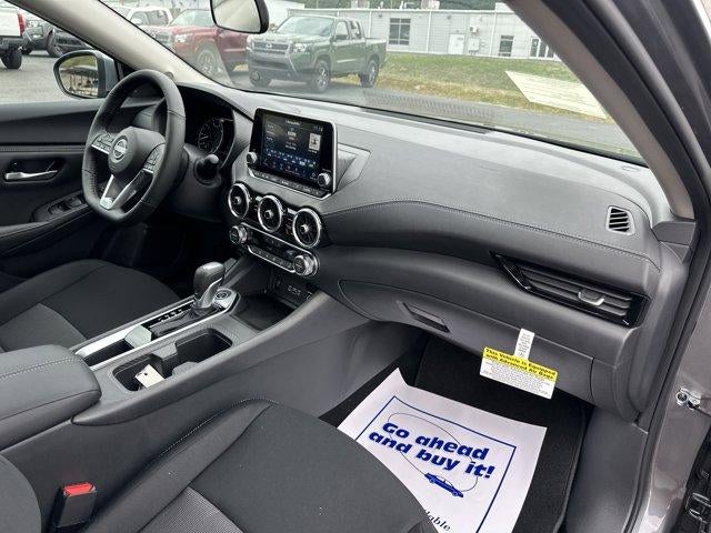 2025 Nissan Sentra SV CVT