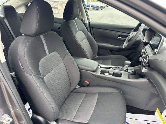 2025 Nissan Sentra SV CVT