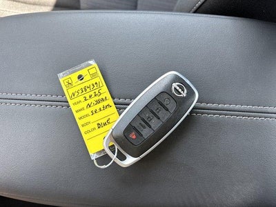 2025 Nissan Sentra SV CVT