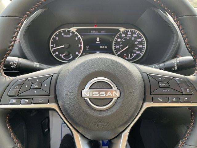2025 Nissan Sentra SR CVT