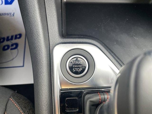 2025 Nissan Sentra SR CVT