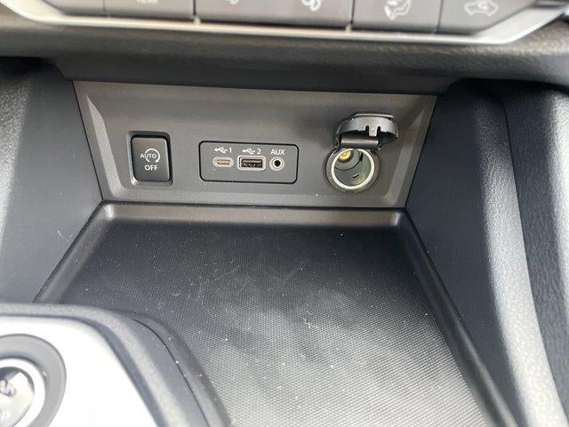 2025 Nissan Sentra SR CVT