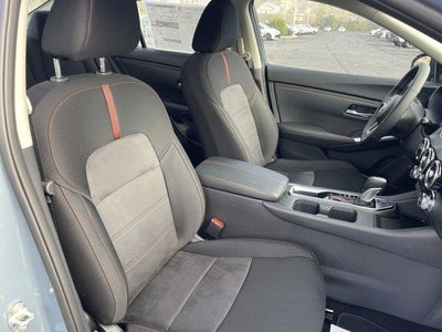 2025 Nissan Sentra SR CVT