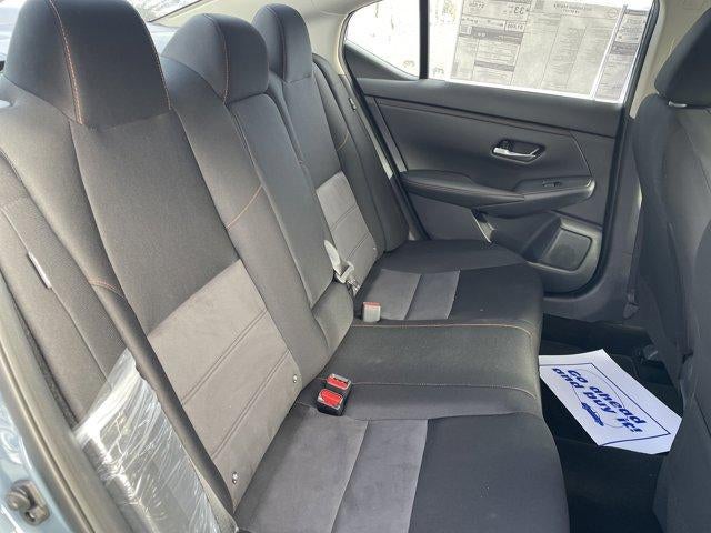 2025 Nissan Sentra SR CVT