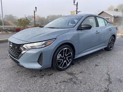 2025 Nissan Sentra SR CVT