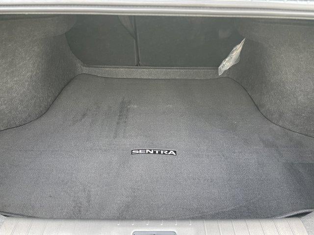 2025 Nissan Sentra SR CVT