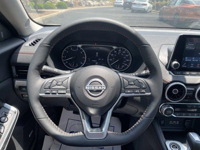 2025 Nissan Sentra SR CVT