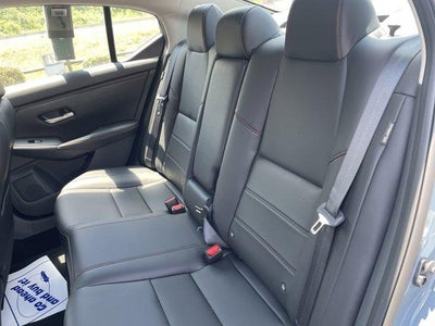 2025 Nissan Sentra SR CVT