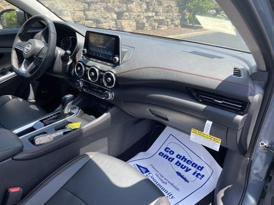 2025 Nissan Sentra SR CVT