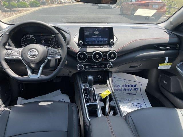 2025 Nissan Sentra SR CVT