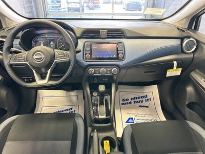 2025 Nissan Versa SV CVT