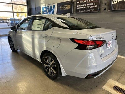 2025 Nissan Versa SV CVT