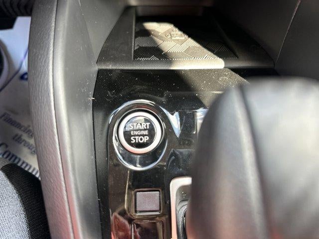 2025 Nissan Versa SV CVT