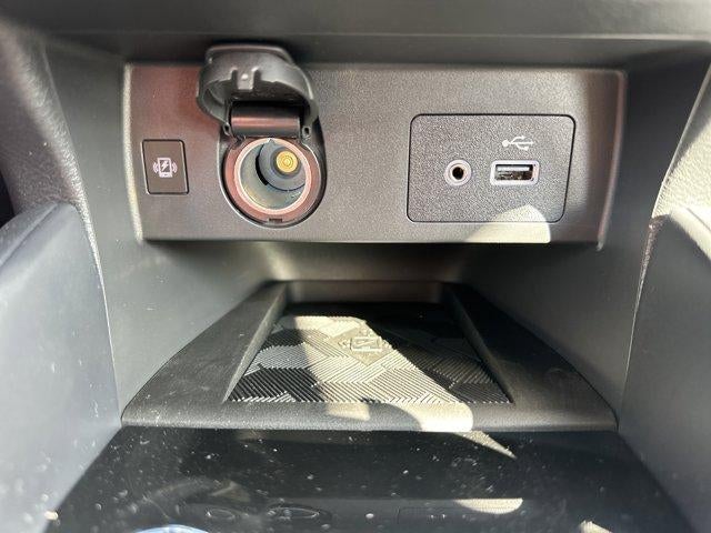 2025 Nissan Versa SV CVT